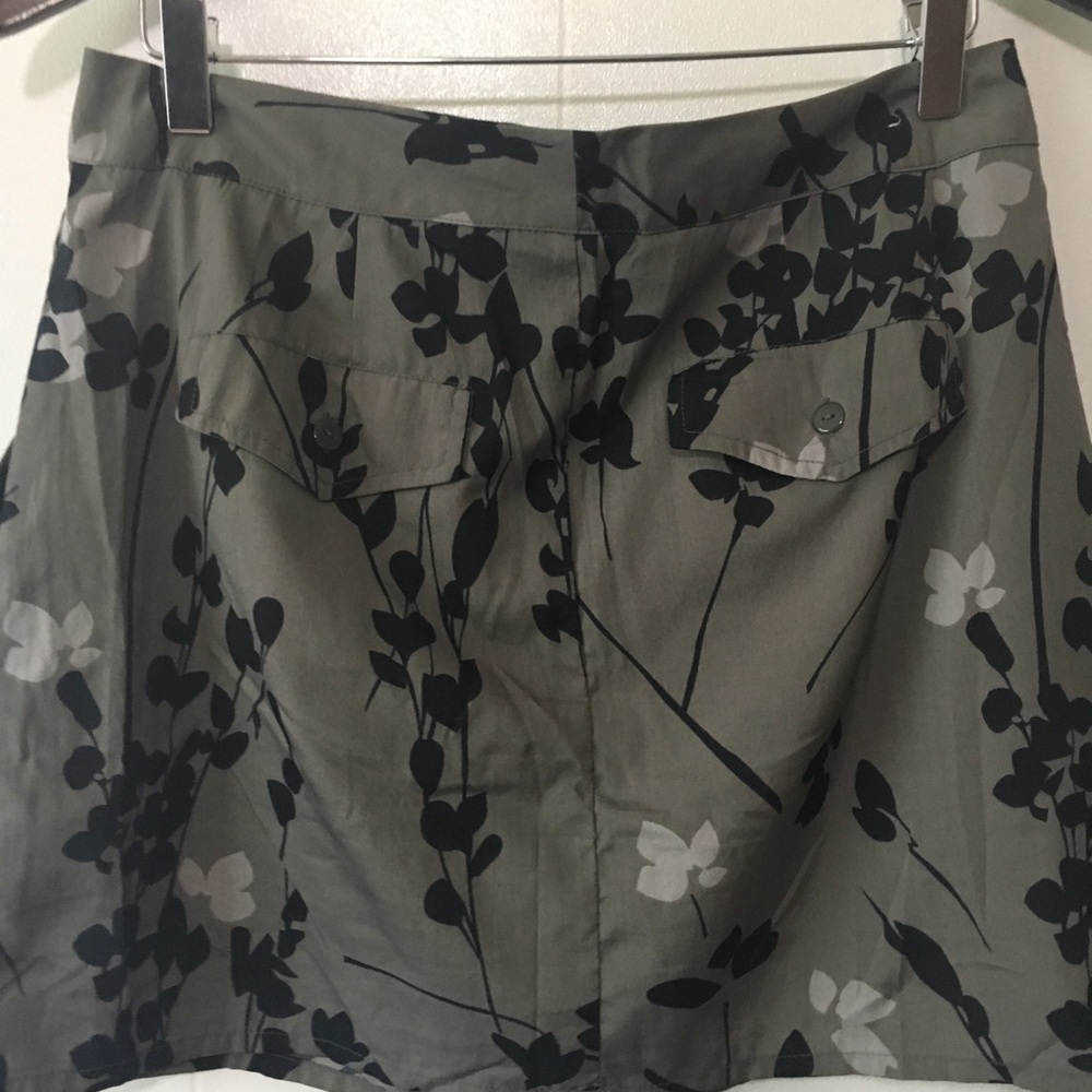 • SOLD // silky floral dress skirt with pockets • - Picture 8 of 9